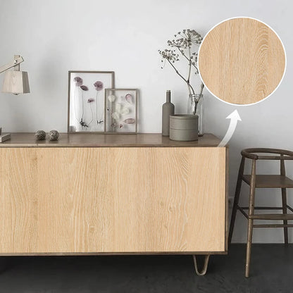 Sideboard, mit Folie in heller Eichenoptik beklebt, mit Nahaufnahme der Maserung
