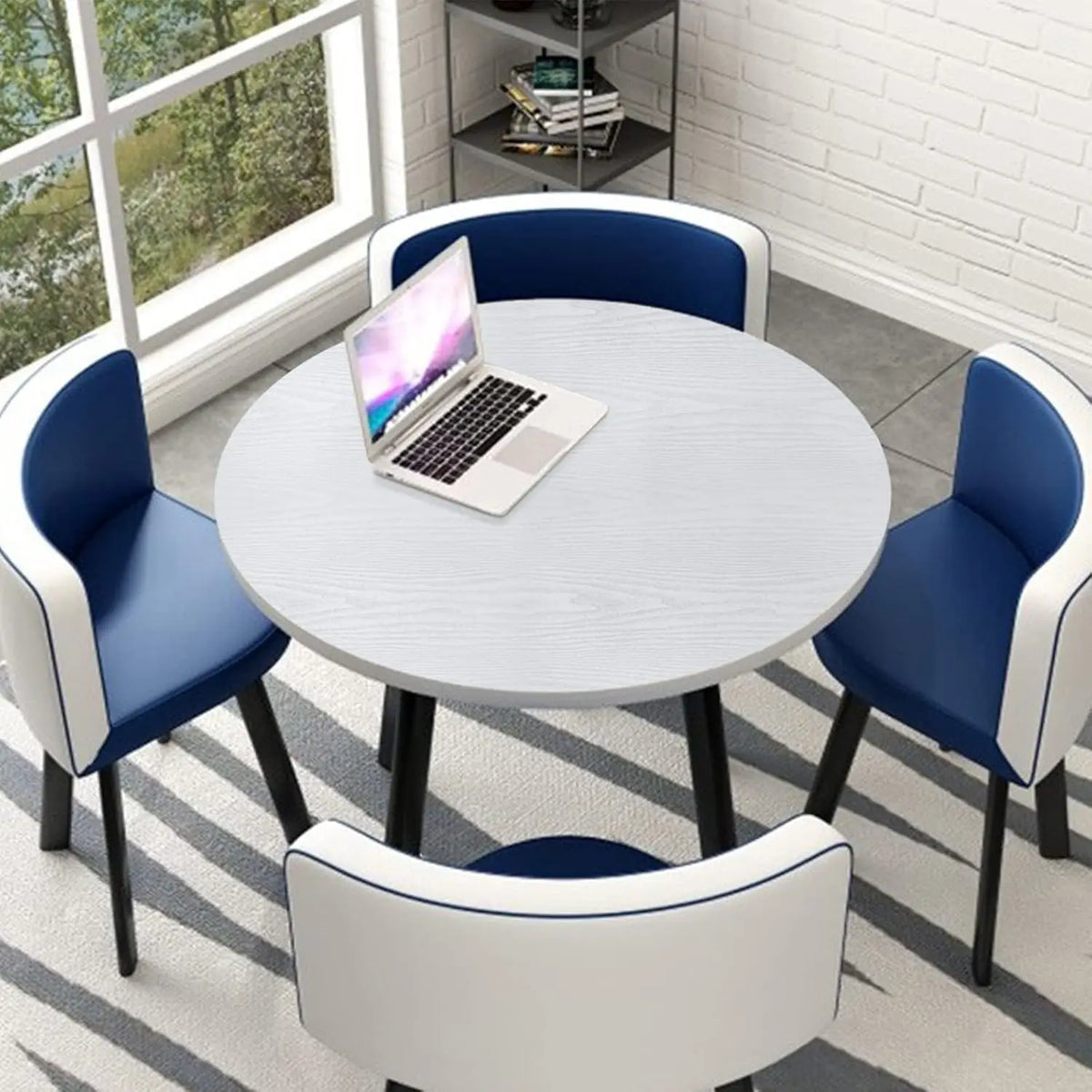 Round table covered in white wood effect self-adhesive vinyl
